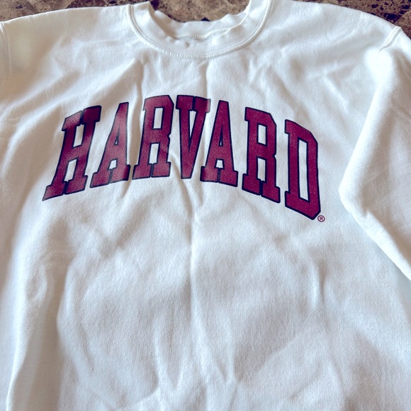 Cute Harvard sweatshirt - Picture 1 of 2